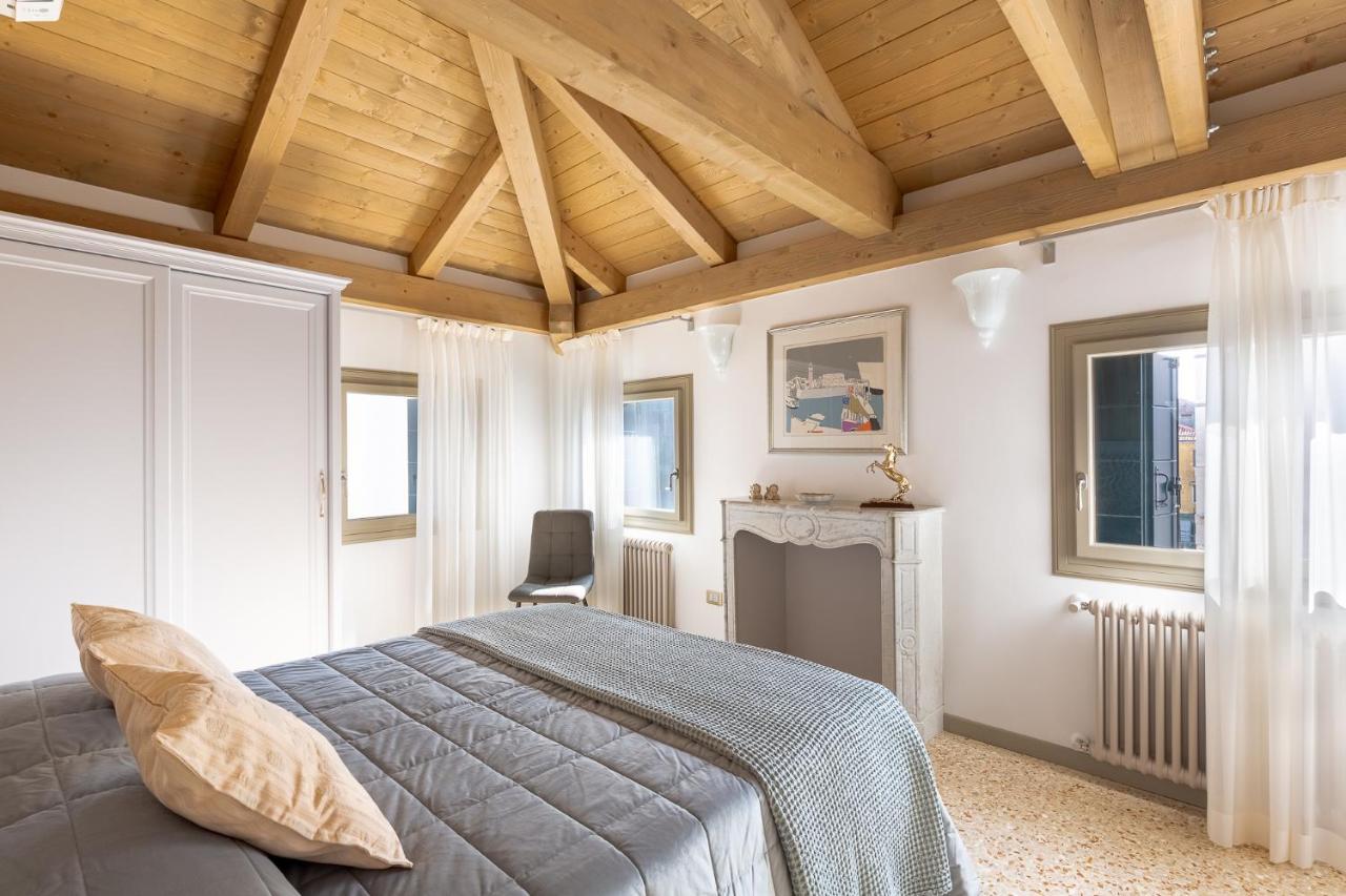 Ca' Cappello Venice Apartment 2 With Canal View Exteriör bild