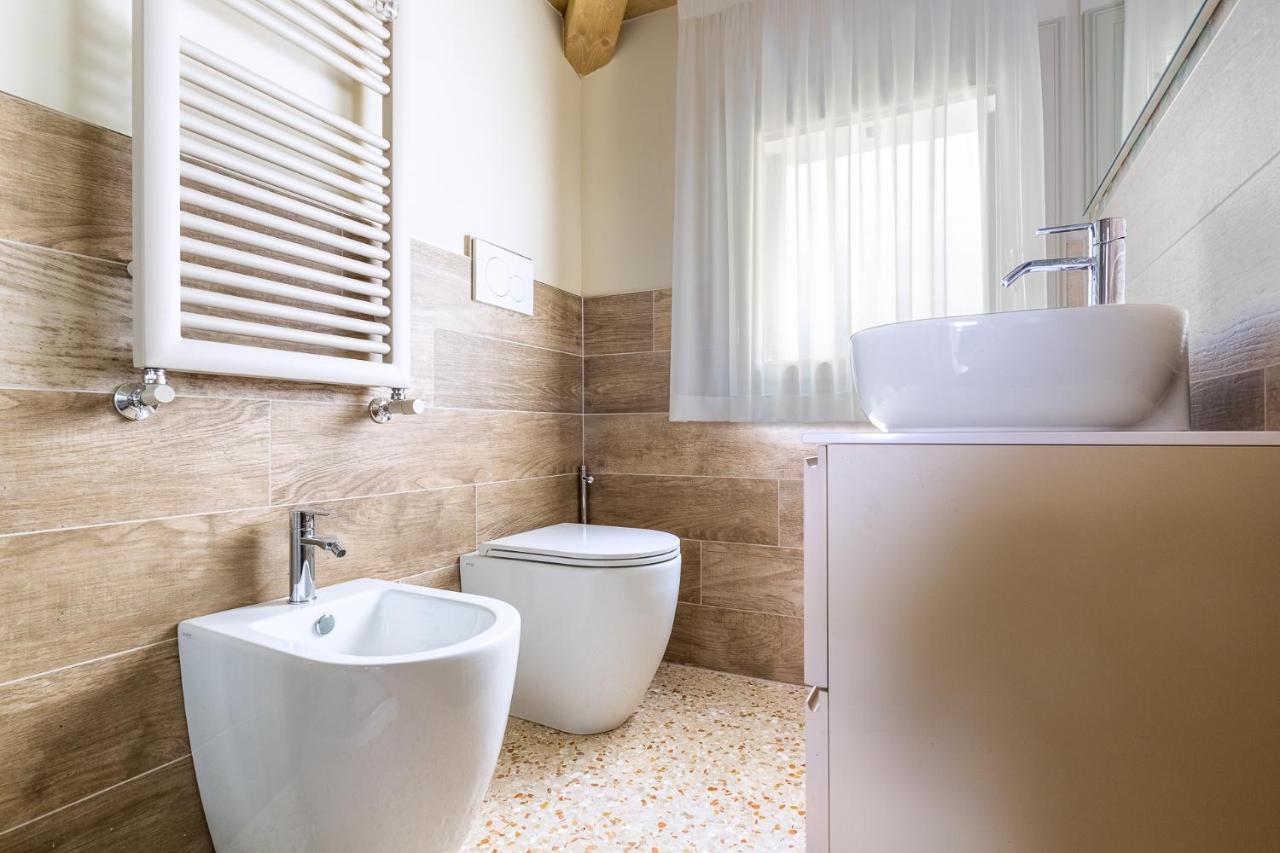 Ca' Cappello Venice Apartment 2 With Canal View Exteriör bild