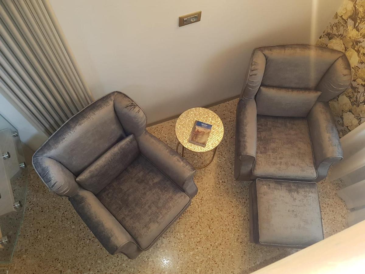 Ca' Cappello Venice Apartment 2 With Canal View Exteriör bild